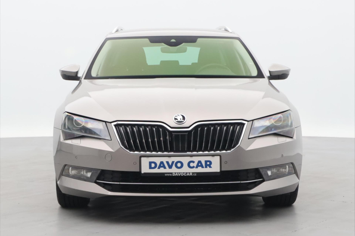 Škoda Superb 2.0 TDI 110kW Style Bi-Xenon