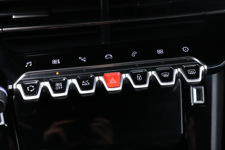 Peugeot 208 1,2 PT 74kW GT-Line LED