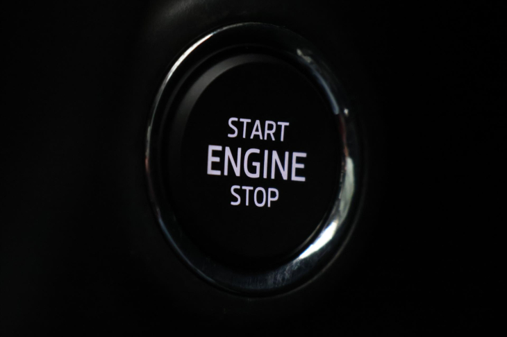 Škoda Superb 2.0 TDI DSG 140kW L&K 4x4 CZ