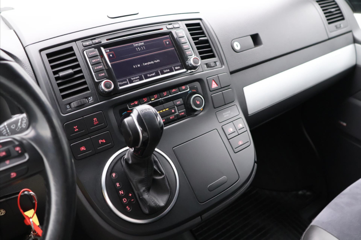 Volkswagen Multivan 2,0 TSI 150kW 4M DSG Highline CZ