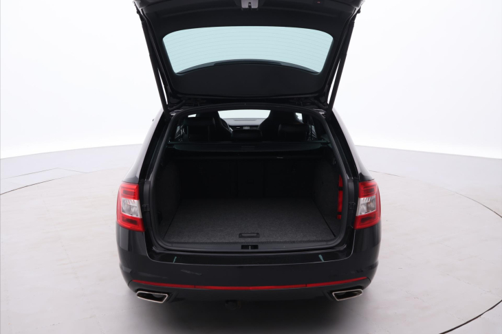 Škoda Octavia 2,0 TSI 162kW DSG Challenge