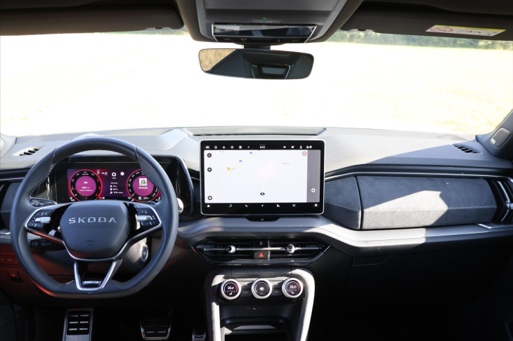 Škoda Kodiaq 2,0 TDI DSG 4x4 Sportline 7-Míst