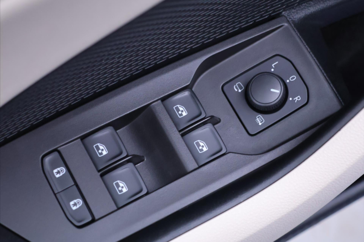 Škoda Octavia 2,0 TSI 140kW DSG 4x4 Style DPH