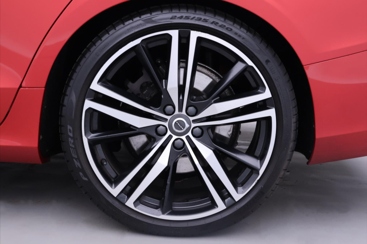 Volvo S60 2,0 T5 186kW Inscription CZ