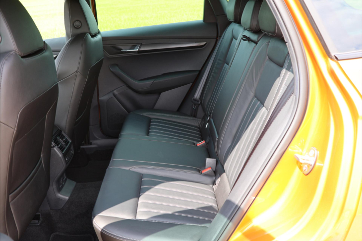 Škoda Karoq 2,0 TDI DSG Sportline 4x4 DPH