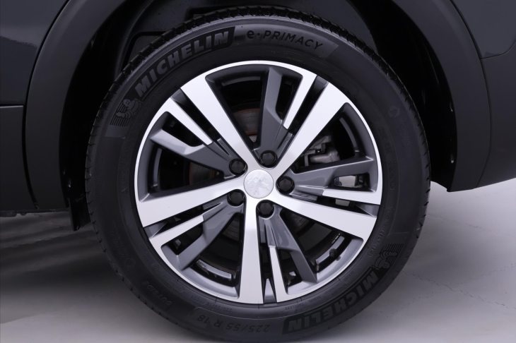 Peugeot 5008 1,2 PT 96kW Allure 7.Míst DPH