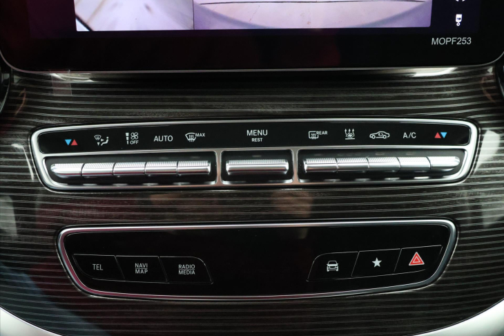 Mercedes-Benz Třídy V 2,0 300d 174kW L Exclusive Auto 4m