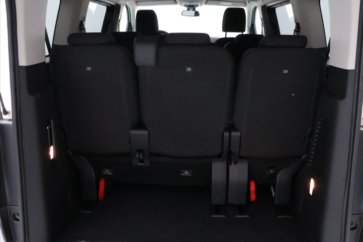Citroën SpaceTourer 2,0 HDI 110kW Shine 8-Míst