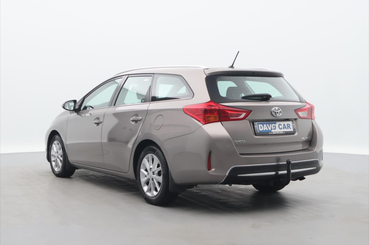 Toyota Auris 1,6 i 97kW Serv. Kniha