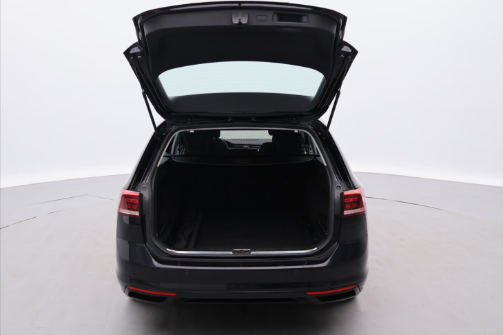 Volkswagen Passat 2,0 110kW BMT DSG Business Variant