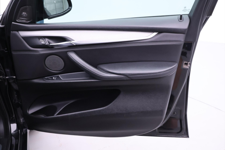 BMW X5 3,0 xDrive40d 230kW CZ