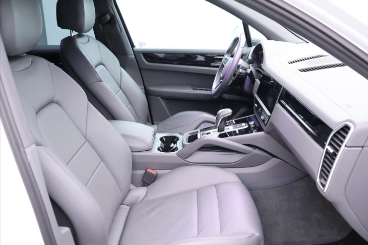 Porsche Cayenne 3,0 Tiptronic 250kW CZ DPH