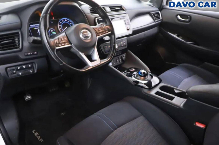 Nissan Leaf Acenta 40 kWh SOH 89% DPH