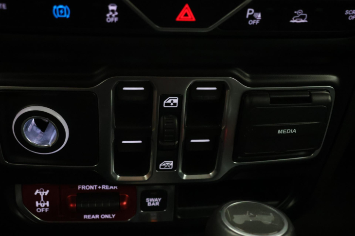 Jeep Wrangler 2,0 4xe 200kW Unlim. Rubicon CZ DPH