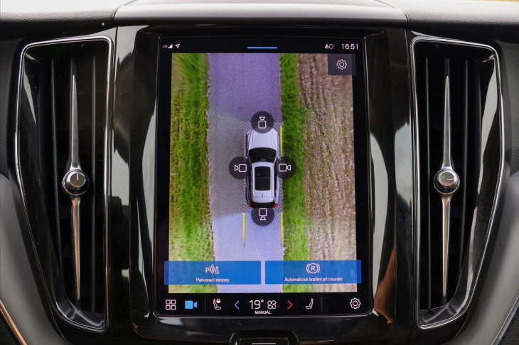 Volvo XC60 2,0 B5 183kW AWD Summum DPH