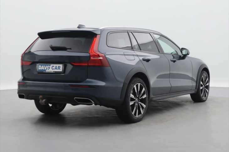 Volvo V60 2,0 145kW D4 4x4 DPH Cross Country