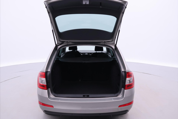 Škoda Octavia 1,4 TSI 110kW Style Xenon 1Maj