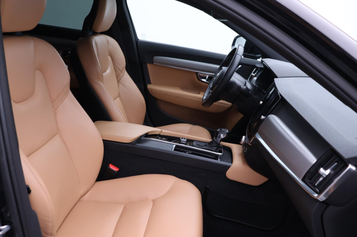 Volvo S90 2,0 T5 187kW Drive-E Momentum