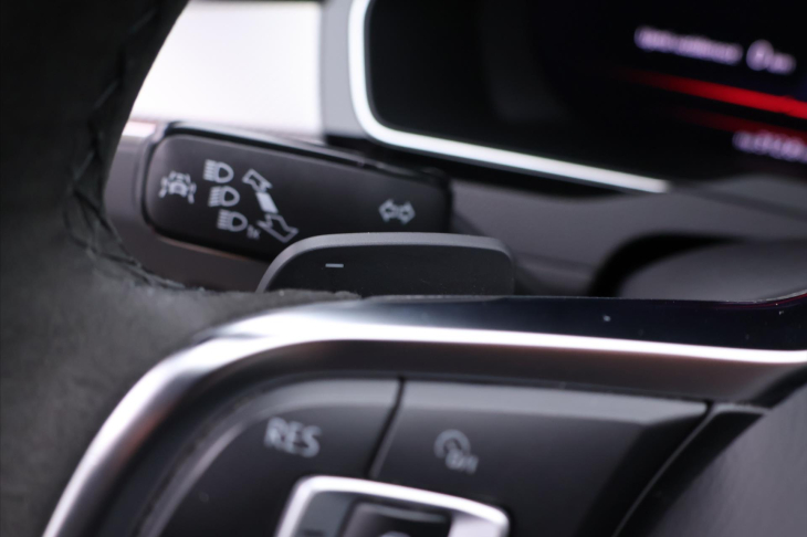 Volkswagen Arteon 2,0 TSI 206kW DSG 4M R-Line