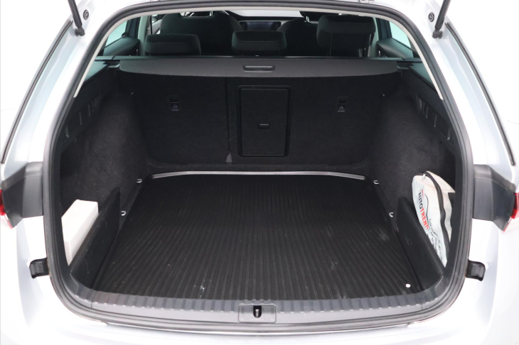 Škoda Octavia 2,0 TDI 85kW Ambition CZ DPH