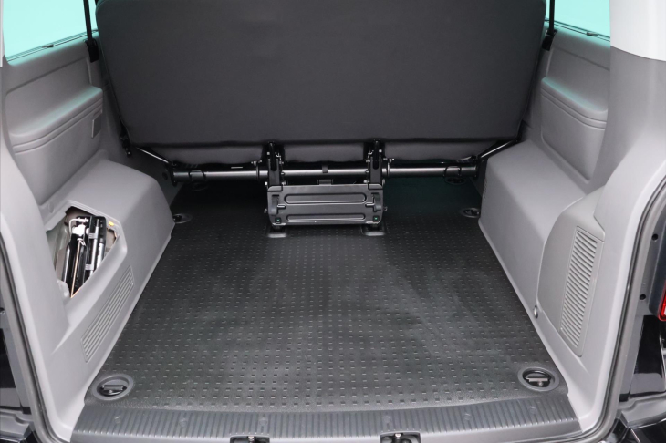 Volkswagen Caravelle 2,0 TDI 150kW DSG Long LED DPH
