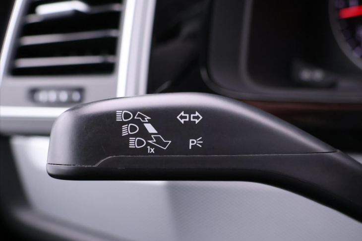 Volkswagen Multivan 2,0 TDI 150kW Highline 4M DPH