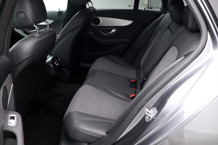 Mercedes-Benz Třídy C 2,0 220d Aut. Avantgarde