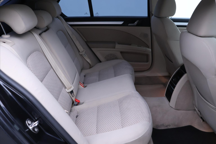 Škoda Superb 2,0 TDI 125kW DSG CZ Elegance