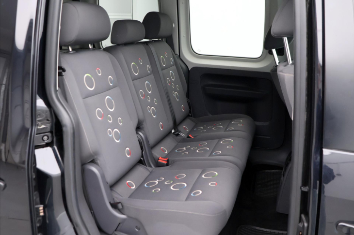 Volkswagen Caddy 1,6 TDI 75kW DSG Tažné Serv.Kn
