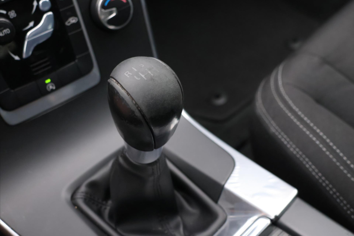 Volvo V60 1,6 D2 84kW Kinetic