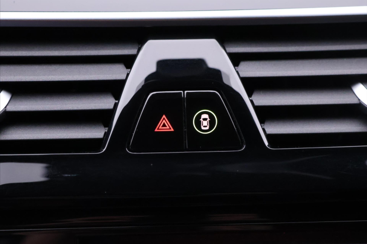 BMW Řada 5 3,0 530d xDrive 195kW M-paket