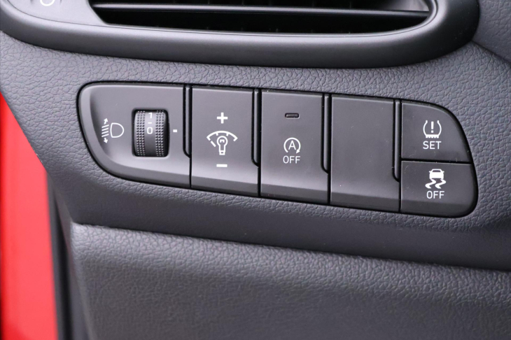 Hyundai i30 1,5 i CVVT 80kW CZ DPH