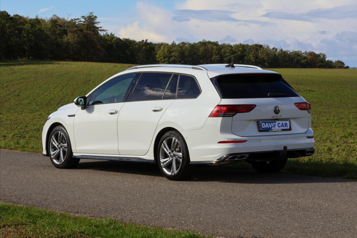 Volkswagen Golf 2,0 TDI R-line DSG Matrix DPH