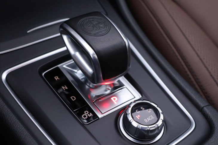 Mercedes-Benz CLA 2,0 45 AMG 280kW 4Matic