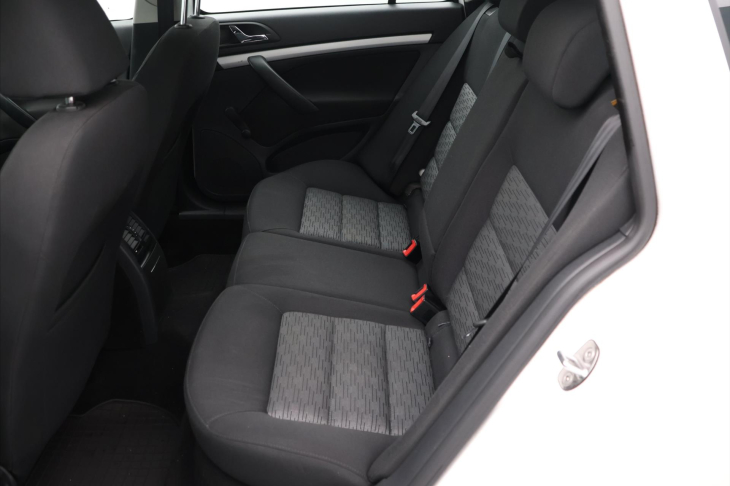 Škoda Octavia 1,6 TDI 77kW 4x4 Serv.Kniha