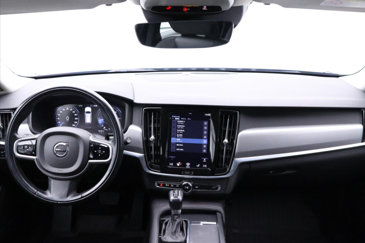 Volvo V90 2,0 D4 140kW Aut. AWD Momentum