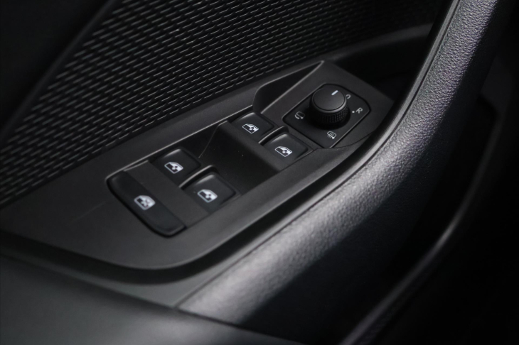 Škoda Octavia 2,0 TDI 110 kW Virtual Navi DPH
