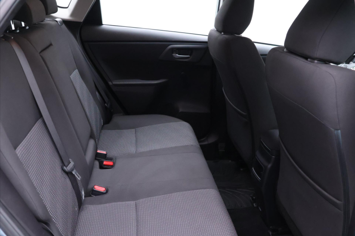 Toyota Auris 1,3 Dual VVT-i 73kW Klima CZ