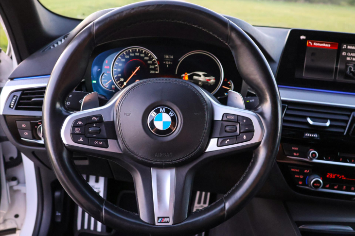 BMW Řada 5 3,0 540i xDrive Schnitzer DPH CZ