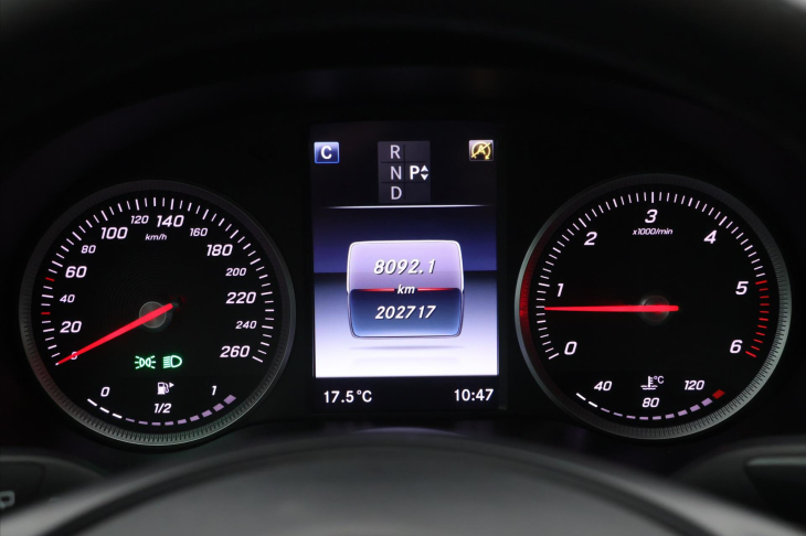 Mercedes-Benz Třídy C 2,1 200 D 100kW Automat Klima