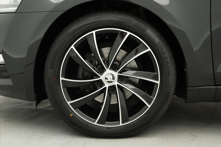 Škoda Octavia 2,0 TDI DSG Soleil