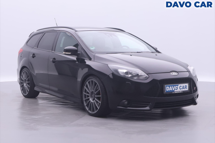 Ford Focus 2,0 EB 184kW ST Xenon Kůže