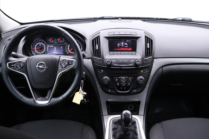 Opel Insignia 1,6 CDTi 100kW Klima CZ