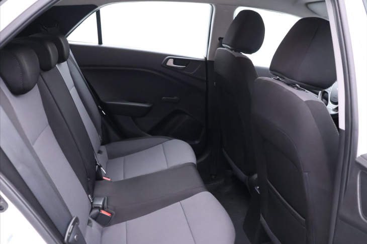 Hyundai i20 1,3 i 55kW Klimatizace CZ DPH