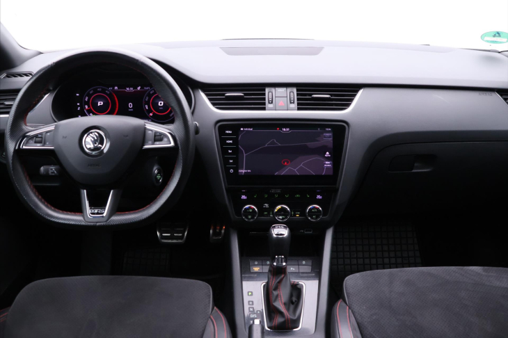 Škoda Octavia 2,0 TDI 135kW RS 4x4 DSG Virtual