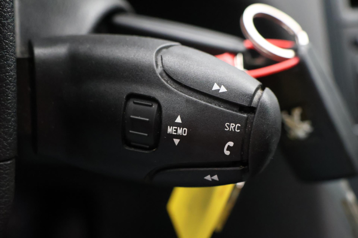 Peugeot 5008 1,6 HDI 88kW Allure 7-Míst DPH