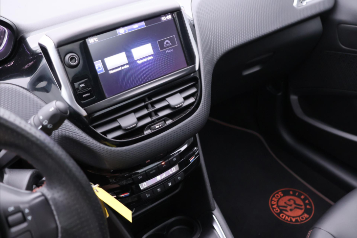 Peugeot 208 1,2 PT 81kW Roland Garros 1Maj