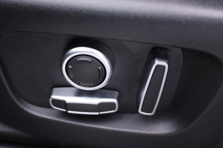 Land Rover Range Rover Evoque 2,0 R-Dynamic 4WD 120kW