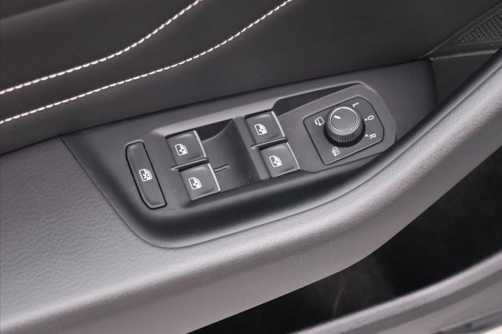 Volkswagen Passat 2.0 TDI Matrix Virtual DPH