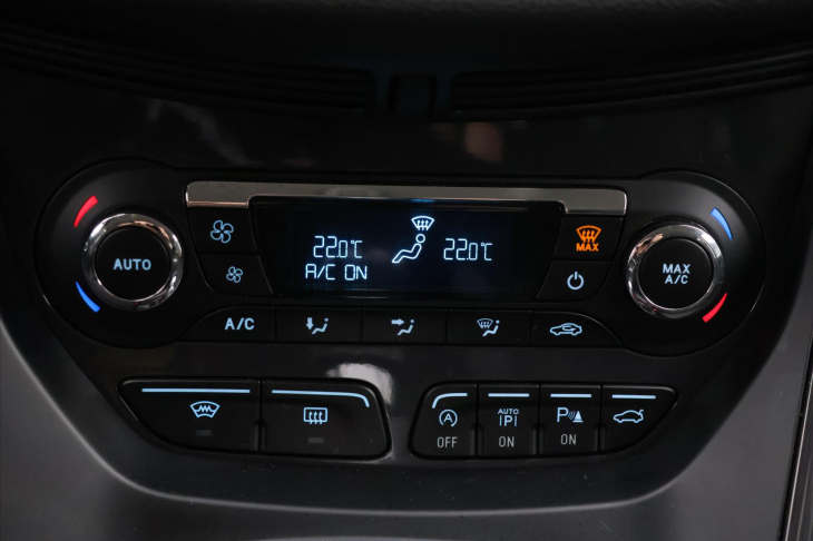 Ford Kuga 1,5 EcoBoost Titanium